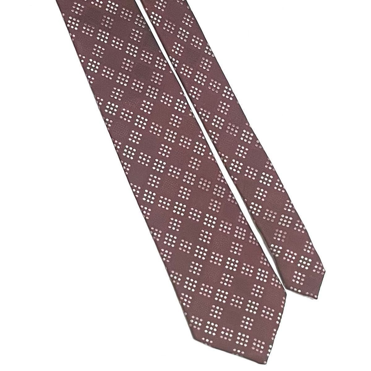 ヒューゴボス　ネクタイ　人気ブランド　ワインカラー　刺繍柄　チェック