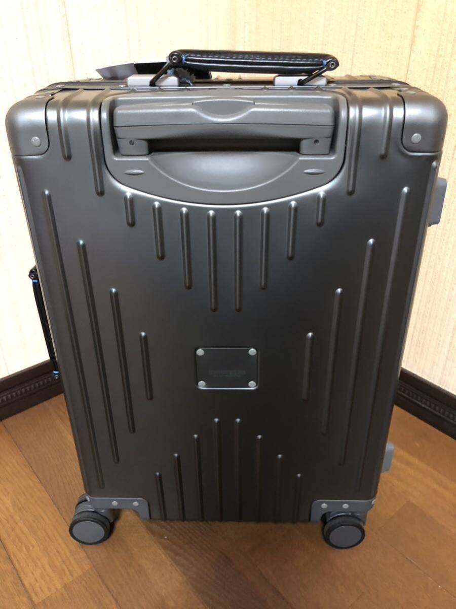 新品 送料無料 イノベーター innovator 36L アルミ 機内持込み 新品 送料無料 イノベーター innovator 36L アルミ 機内持込み