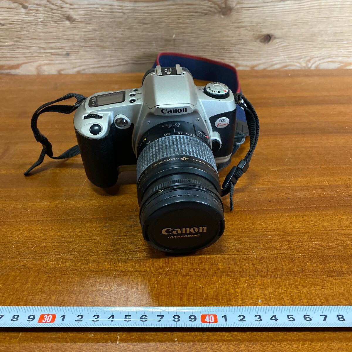 Canon EOS Kiss レンズ ボディ フィルムカメラ ウルトラソニック　28-80mm EF 1:3.5-5.6 Ⅳ zoom 使い方分からない　高そう　一眼レフ_画像1