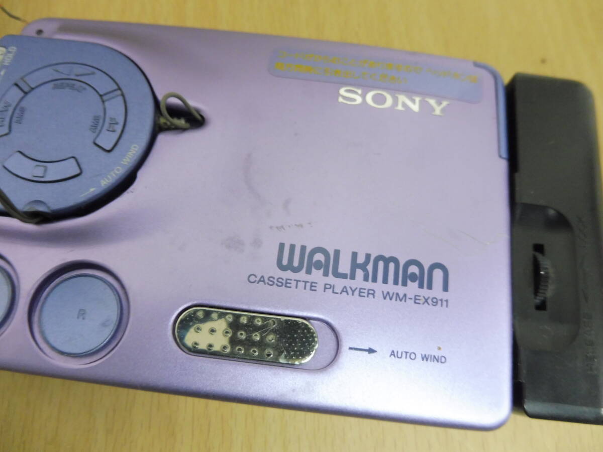 「6053/T3C」まとめて9点 SONY ソニー WALKMAN カセットウォークマン カセットレコーダー WM-EX911 TCM-80 他 ジャンク 中古 現状品 _画像4