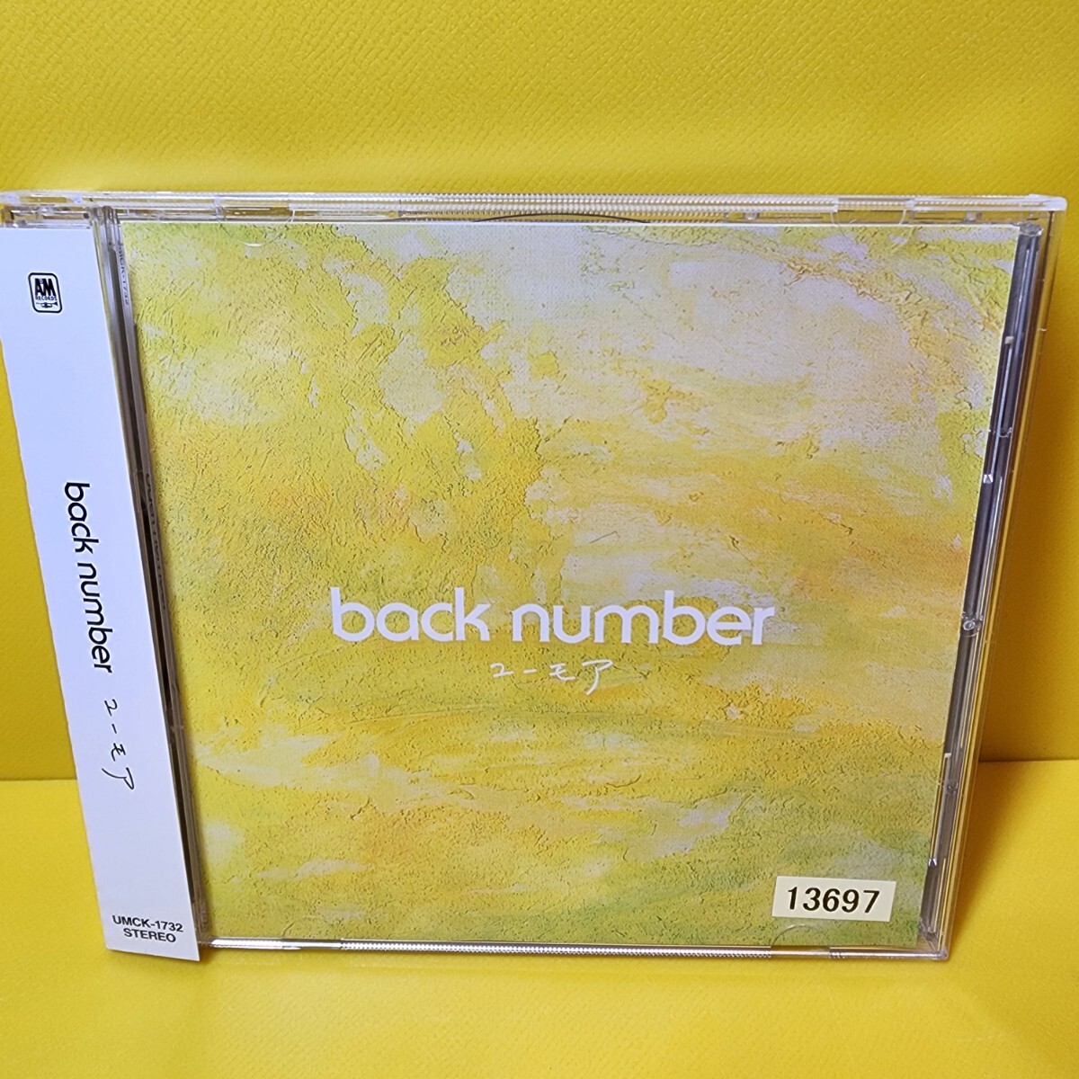 新品ケース交換済み　「ユーモア」back number