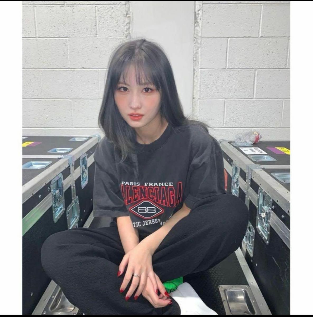 TWICEモモ コムドットやまと着用 BALENCIAGA Tシャツ|Yahoo TWICEモモ コムドットやまと着用 BALENCIAGA Tシャツ|Yahoo