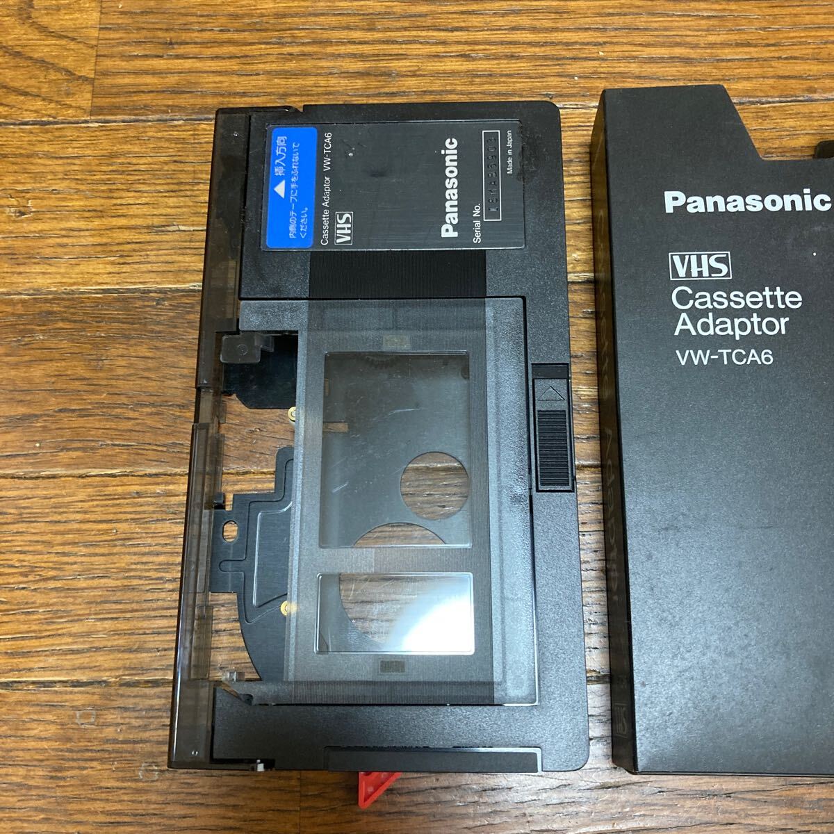 Panasonic（パナソニック）Cassette Adaptor VHSカセットアダプター V W-TCA6 _画像3