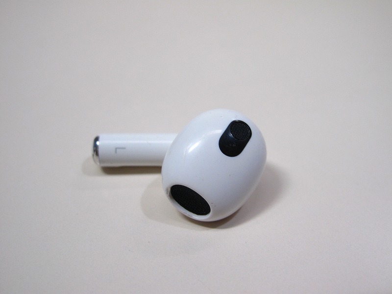 Apple純正 AirPods 第3世代 エアーポッズ MME73J/A 左 イヤホン 左耳のみ　A2564　[L]_画像2
