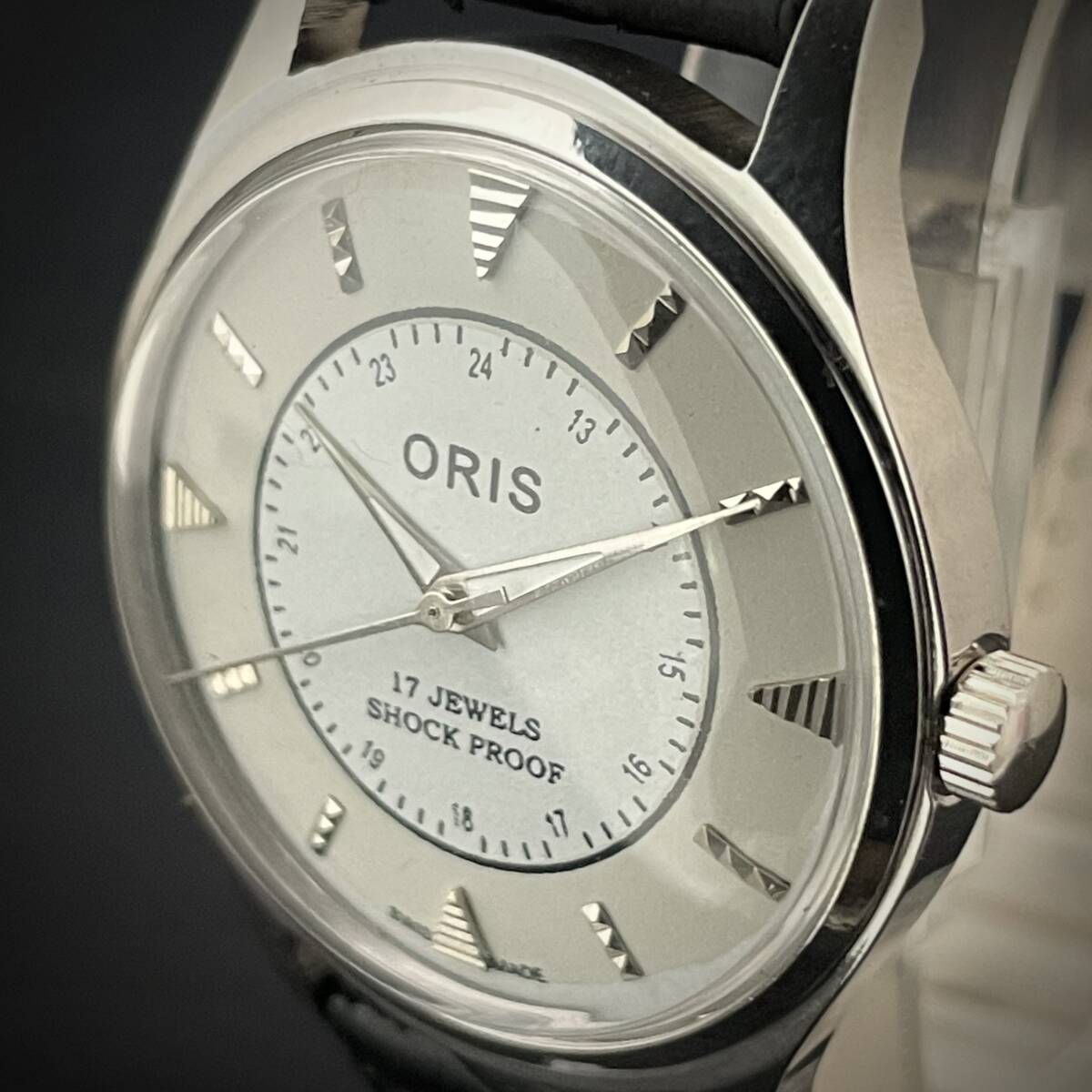 ◆激熱人気◆ 美品 ORIS オリス 1970'S ヴィンテージ 腕時計 メンズ手巻き アンティーク スイス 文字盤ホワイトツートン 7_画像4