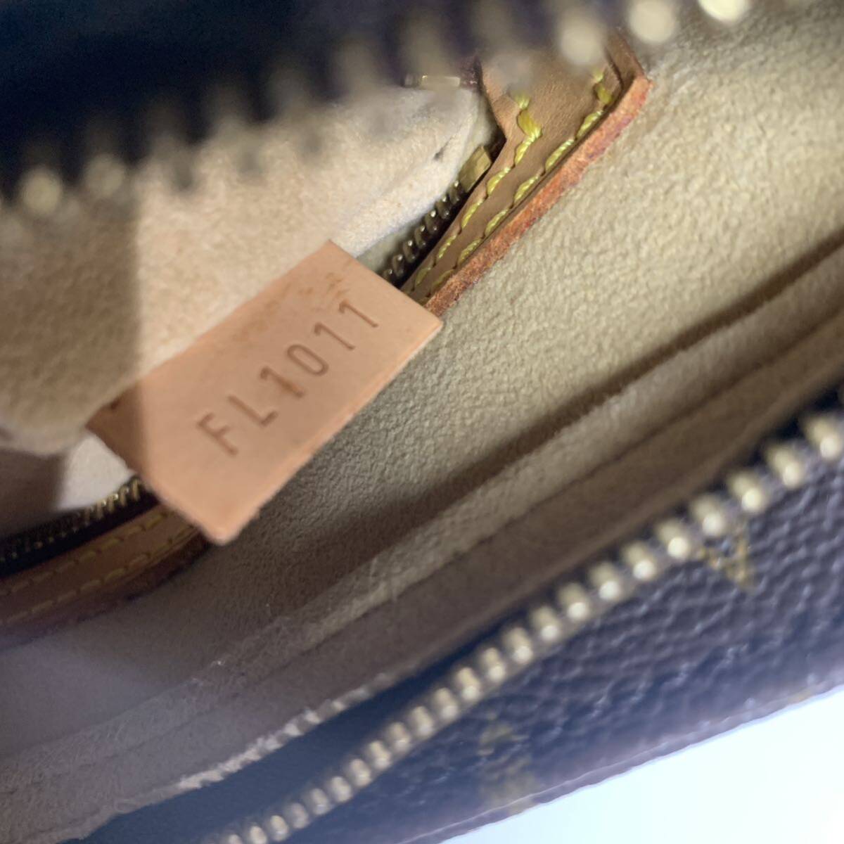 LOUIS VUITTON ルイヴィトン モノグラム ルーピングMM LOUIS VUITTON ルイヴィトン モノグラム ルーピングMM