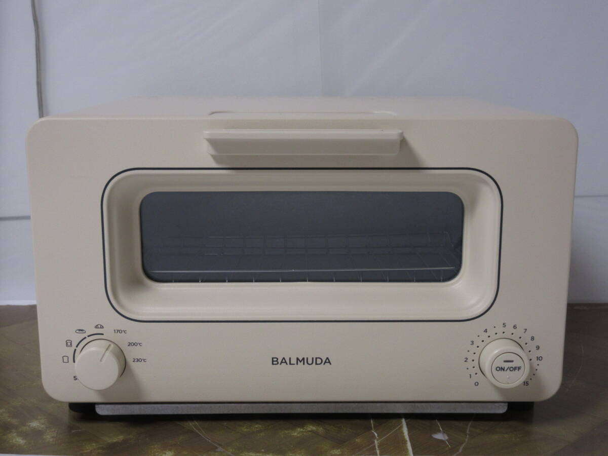 ★バルミューダ　BALMUDA The Toaster K05A-BG [ベージュ]　展示未使用品1年保証　焼きたての味を再現するスチームトースターMB_画像2