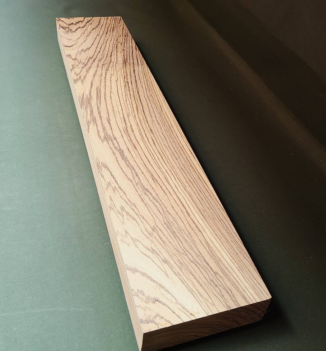 ゼブラウッド ◆ 無垢板 プレナー加工品 棚板 彫刻材 楽器 木工品 銘木 DIY ◆（547）_画像4