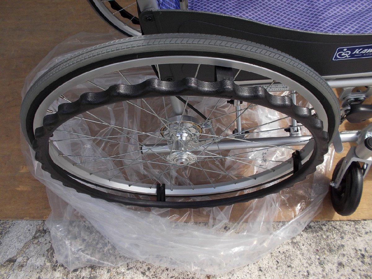 TS-24-0430-01　【カワムラサイクル】　洗浄整備済自走式車椅子 ふわりす 【KF22-40SB】_画像5