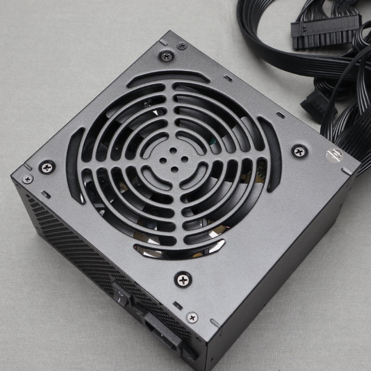 【ジャンク品】SilverStone（シルバーストーン）　電源ユニット SST-ET750-G 750W_画像6