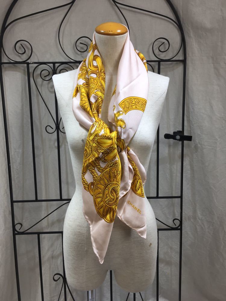 CHANEL COCO MARC SILK100% LARGE SIZE SCARF MADE IN ITALY/シャネルココマークシルク100%大判スカーフ_画像2