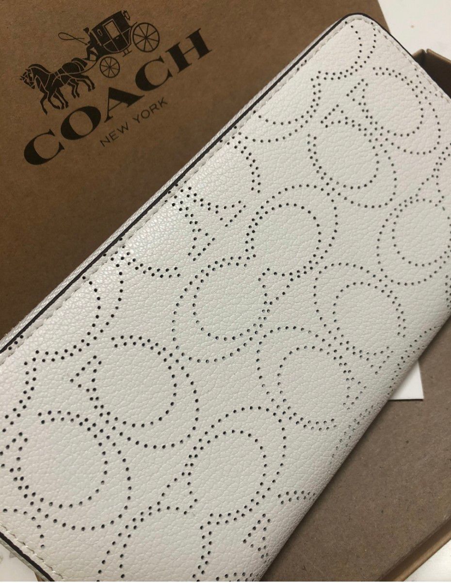 COACH オーナメント プリント ジップアラウンド 長財布　新品未使用