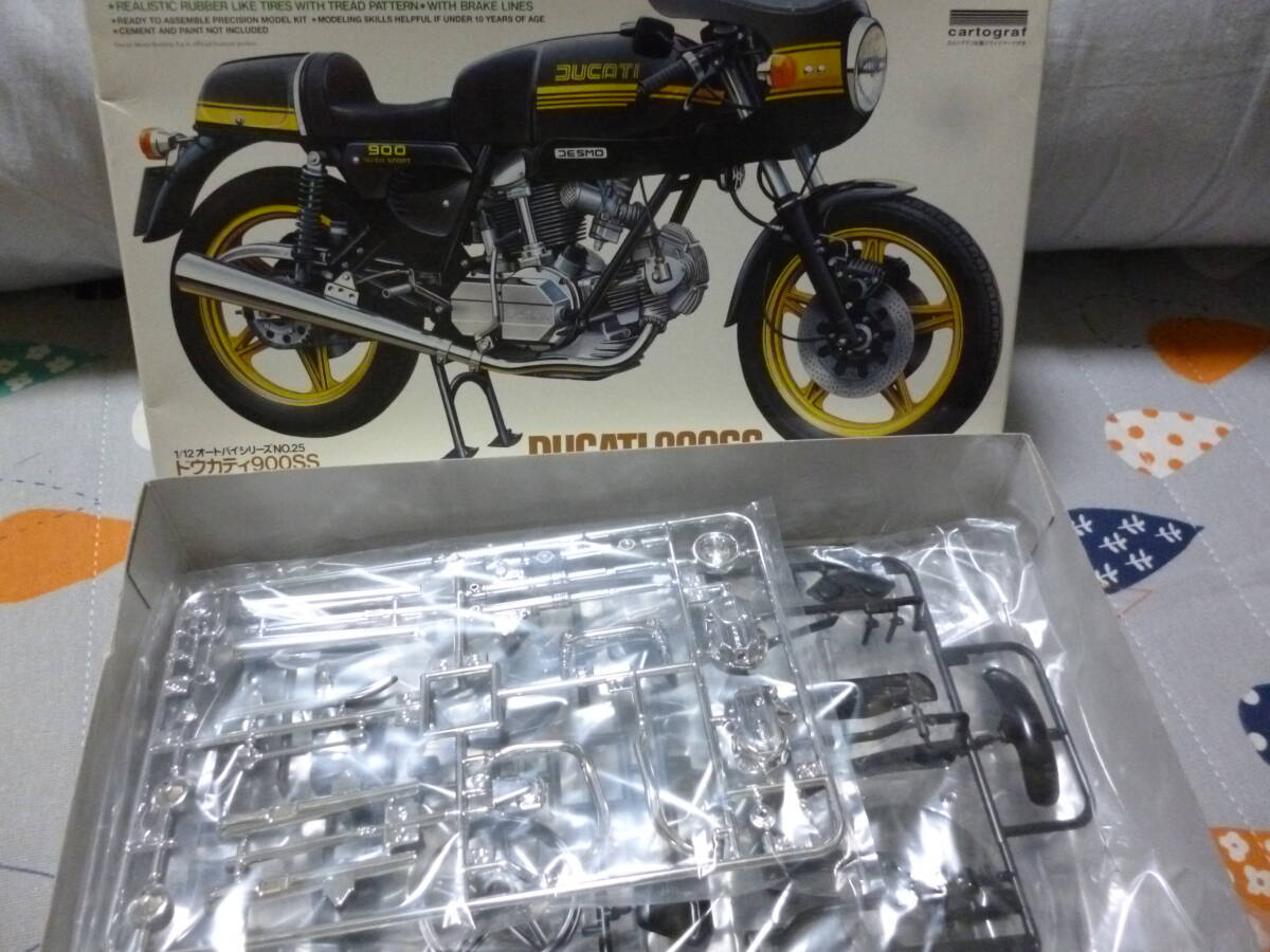 ☆彡1/12タミヤ　ドカティ900SS　カルトグラフ社製デカール　購入後自宅暗所保管品　絶版品　希少_箱開け状態　不具合なし