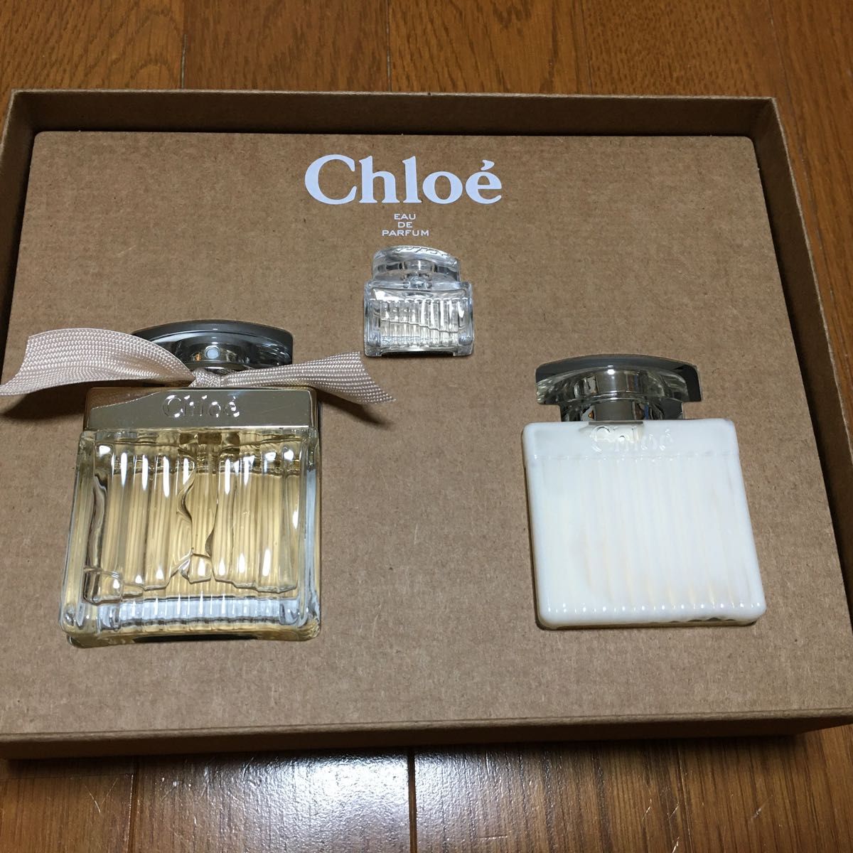 新品 chloe クロエ オードパルファム75mlホリデーセット 香水3点ギフトセット ボディローション 匿名配送 ヤマト宅急便