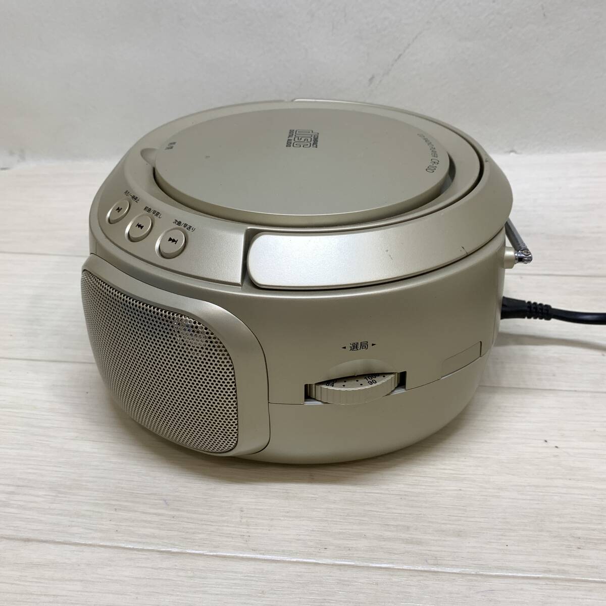 ■aiwa CR-10D アイワ CDラジオプレーヤー オーディオ機器 ジャンク品■C41981_画像3