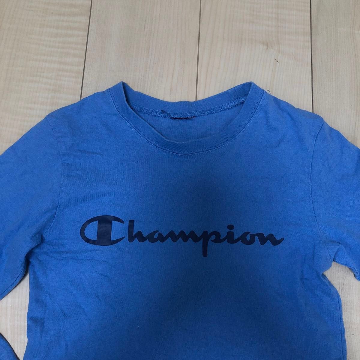 チャンピオン　champion ロゴ　ロンT Tシャツ　キッズ　150 長袖Tシャツ 長袖 トップスと黒ハーフパンツ160 セット