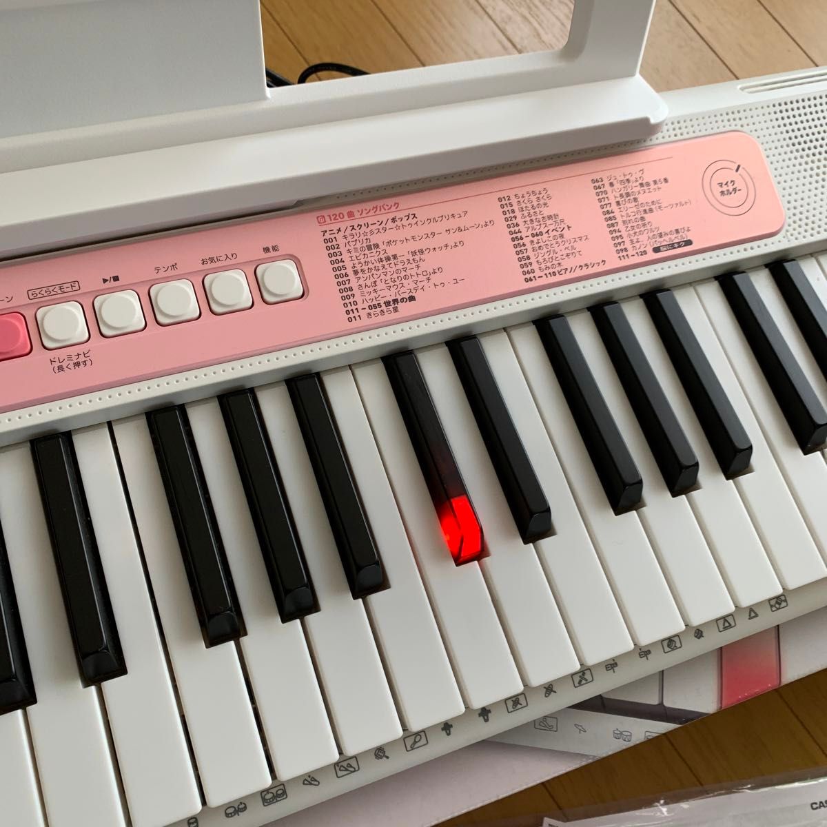 CASIO (カシオ) 61鍵盤 電子キーボード LK-312 [光ナビゲーション](ほぼ未使用品)