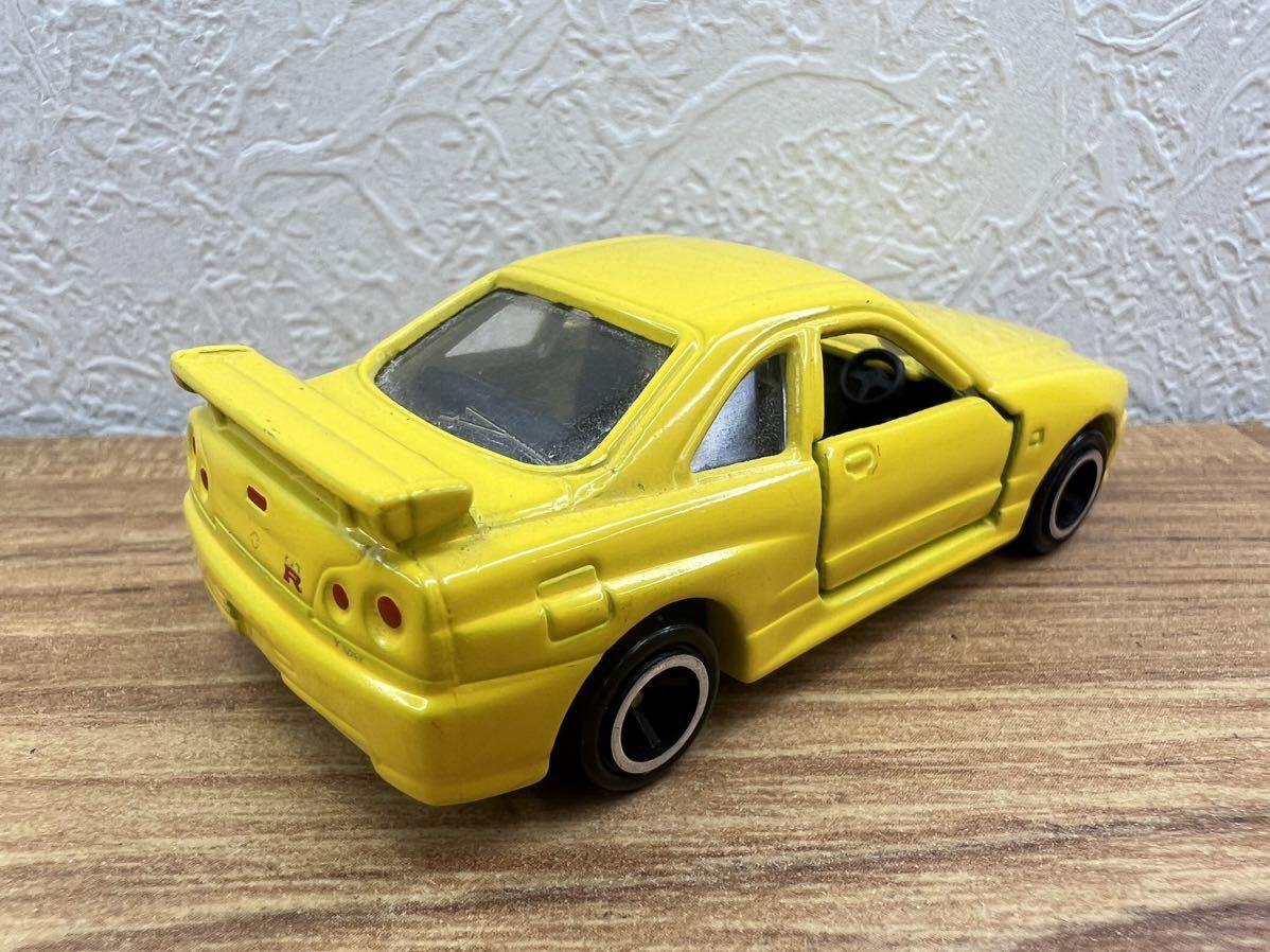  Tomica Nissan Skyline GT-R R-34 yellow 
