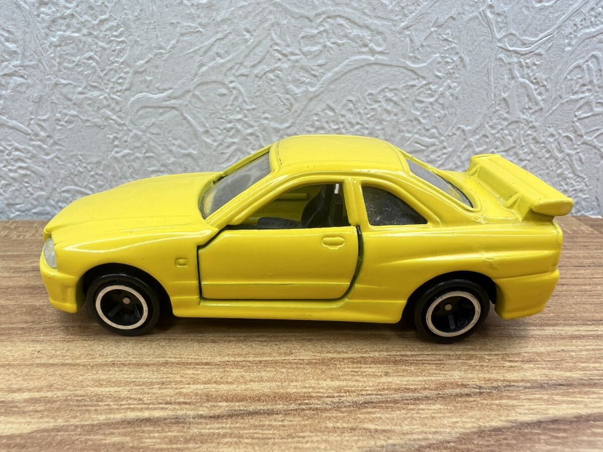  Tomica Nissan Skyline GT-R R-34 yellow 