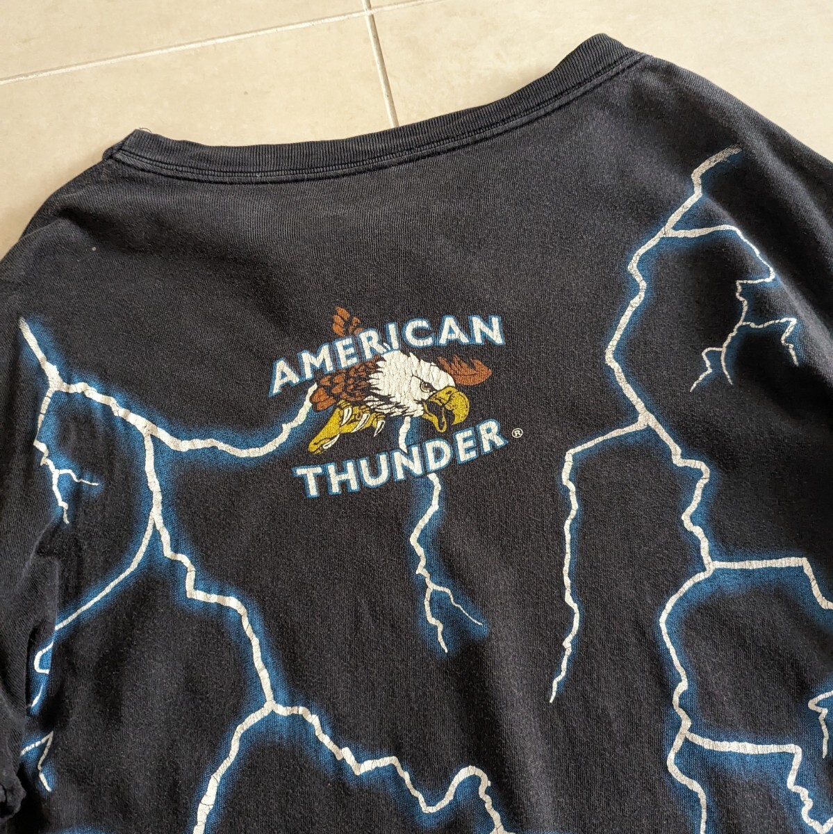 90s USA製 AMERICAN THUNDER　アメリカンサンダー　Tシャツ シングルステッチ　フェードブラック　カニエウェスト　トラヴィス_画像8