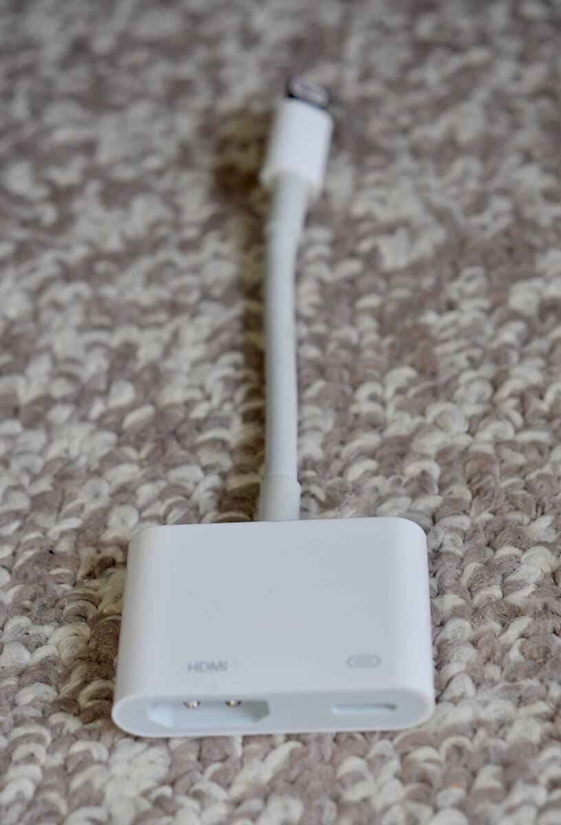 ★ Apple 純正　Apple Lightning - Digital AVアダプタ ★_画像1