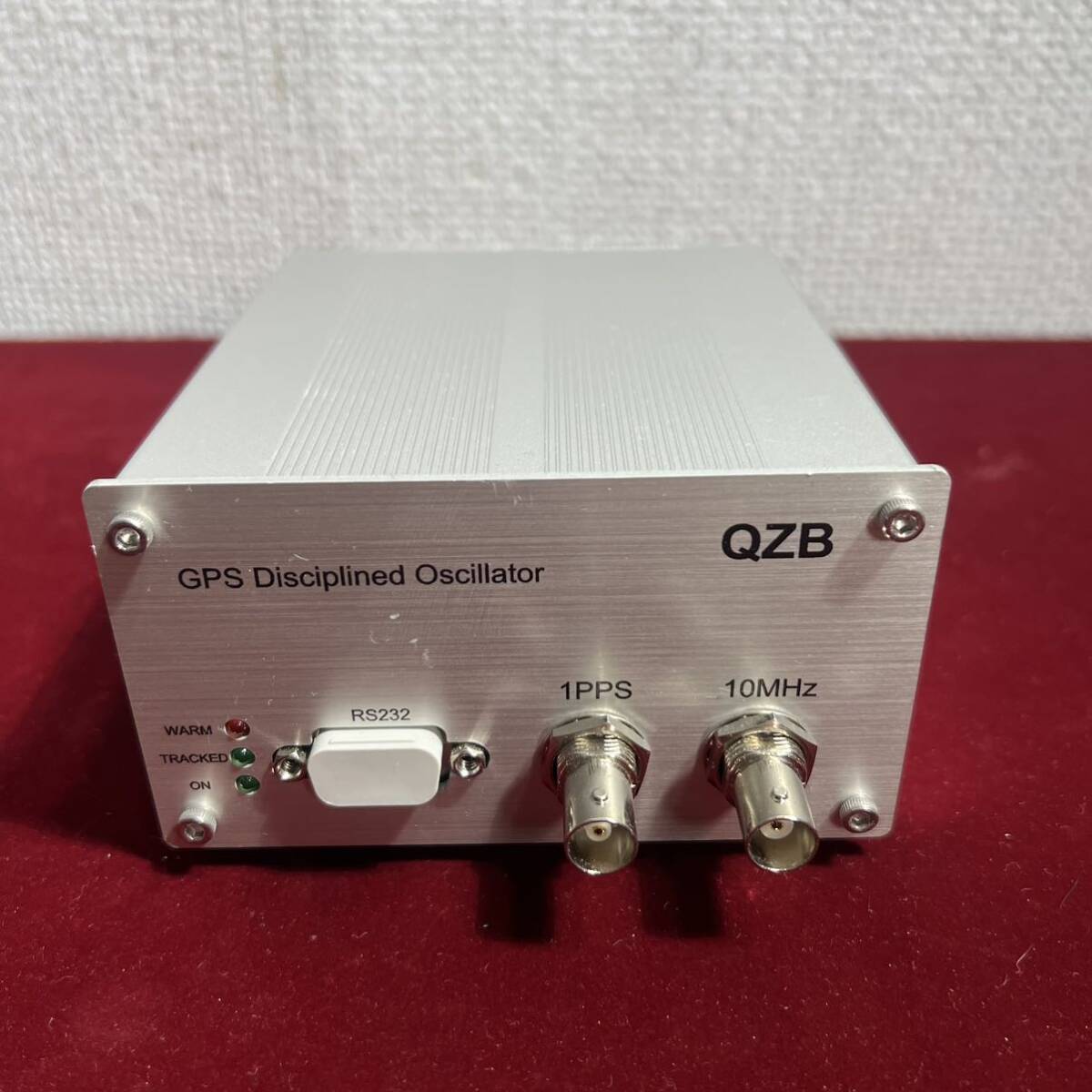 3棚025 GPSDO マスタークロック GPS 同期発振器GPS Disciplined Oscillator QZB ジャンク_画像1