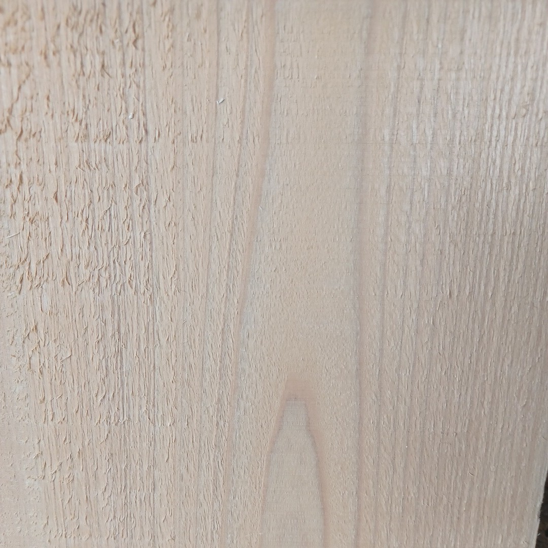 A-1705 【30.7×23.3～23.8×3.5cm】　国産ひのき　片耳付板　まな板　花台　棚板　看板　一枚板　無垢材　桧　檜　DIY