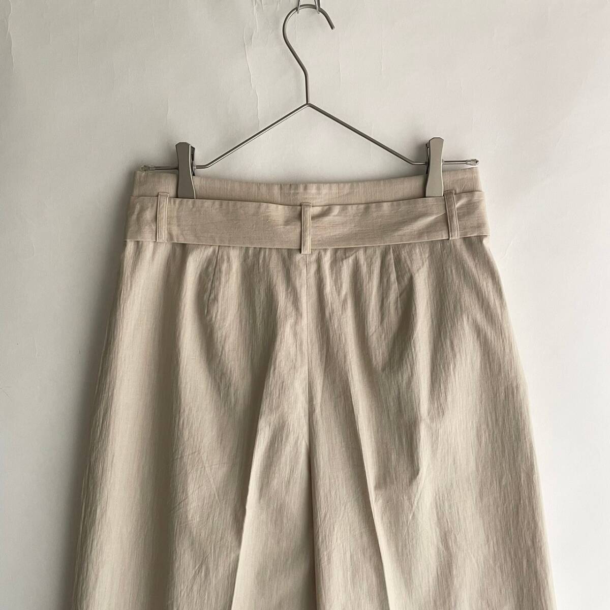 [ прекрасный товар ] ANAYI сделано в Японии Anayi широкий брюки bell tedo широкий слаксы брюки one tuck центральный Press linen. бежевый size 38 sk
