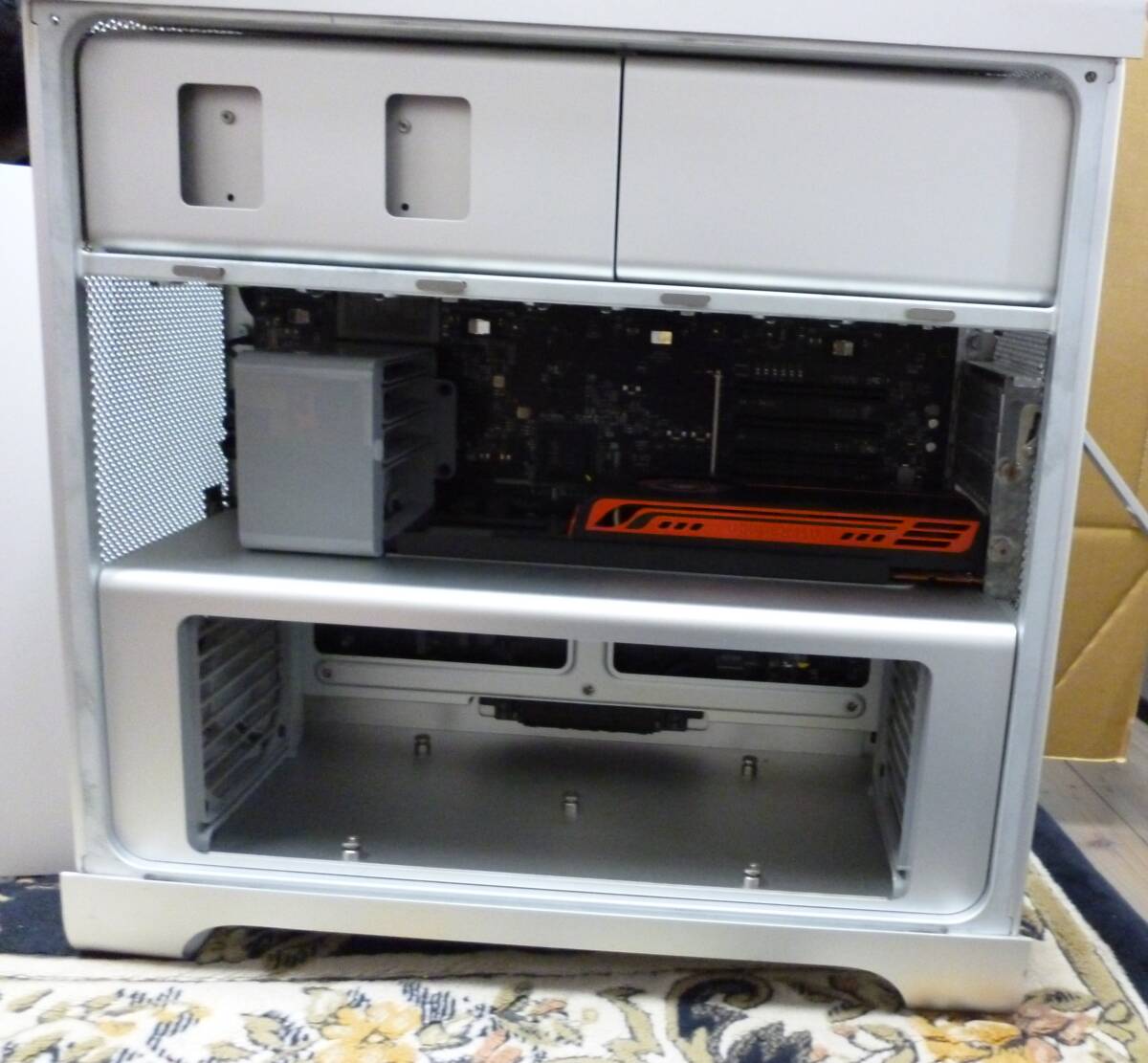 ★動作未確認 ジャンク★Apple MacPro Early 2009 ドーターボード無しの画像2