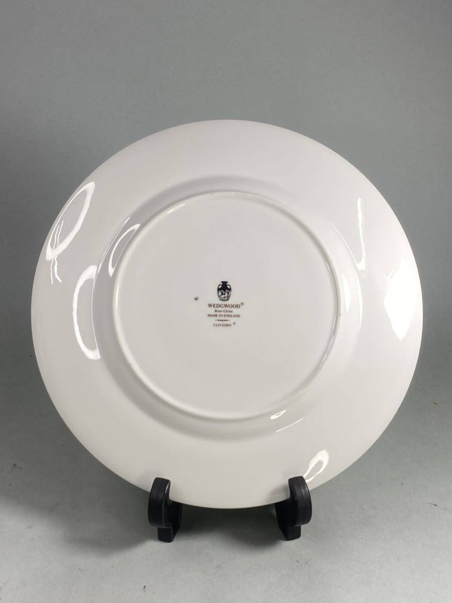 D240513-2【未使用】英国 WEDGWOOD ウェッジウッド CLIVEDEN 27cm ディナープレート 洋食器 平皿 _画像4