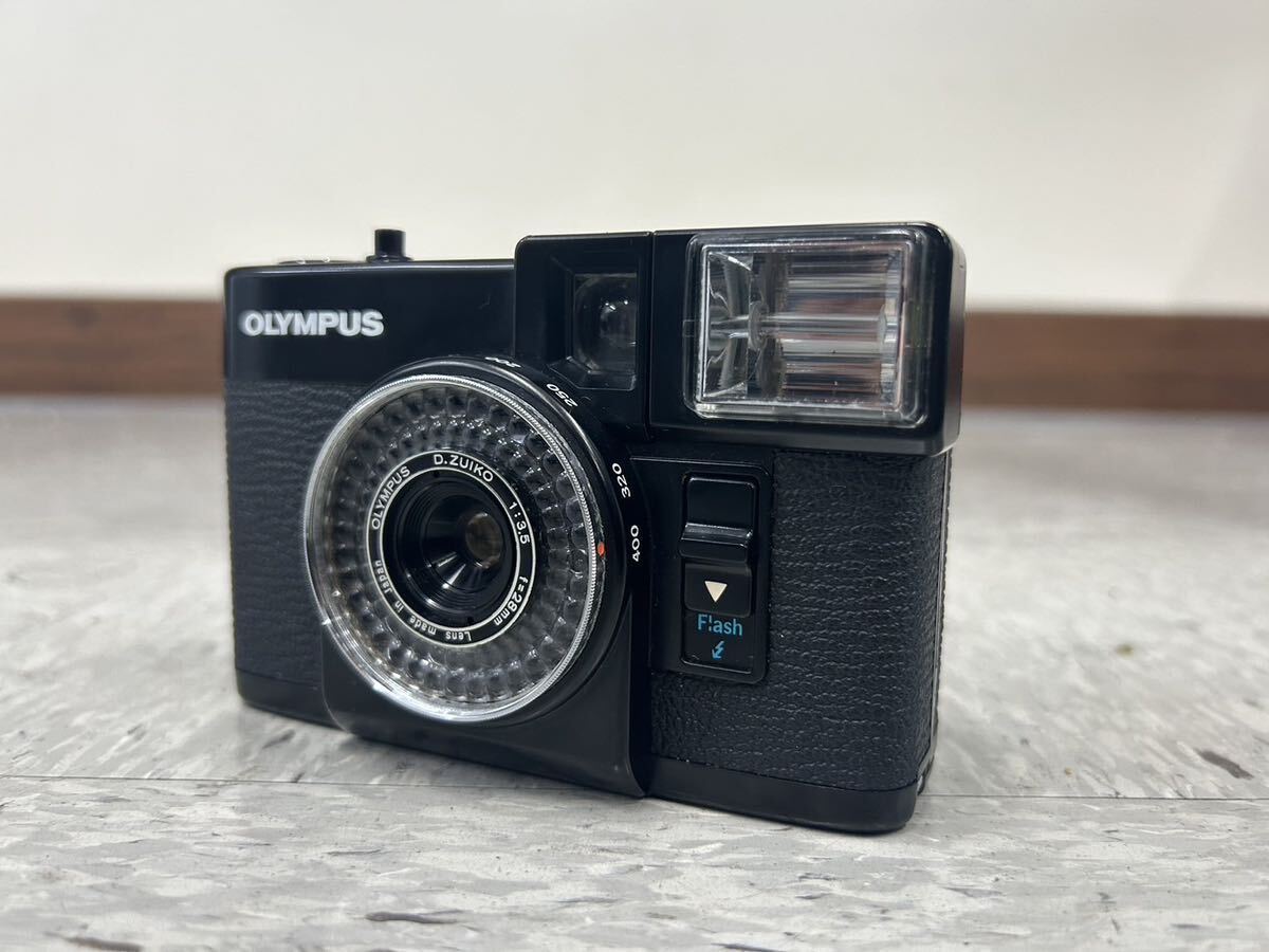 コンパクトカメラ OLYMPUS オリンパス PEN EF フィルムカメラ D.ZUIKO 1:3.5 F=28mm ※シャッター動作確認済/稼動未確認 0002d_画像2