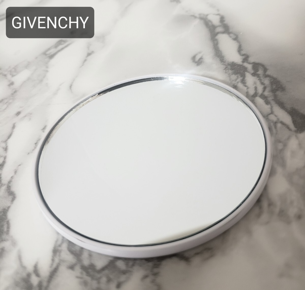 ジバンシー　GIVENCHY　ミラー　ポーチ　限定品　レア