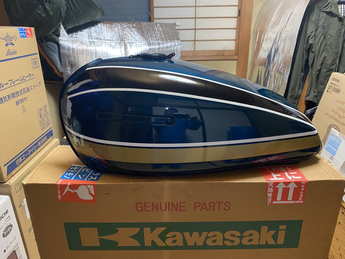 Yahoo!オークション - Z1・Z2純正タンク 青玉虫(未使用・新品) Yahoo!オークション - Z1・Z2純正タンク 青玉虫(未使用・新品)