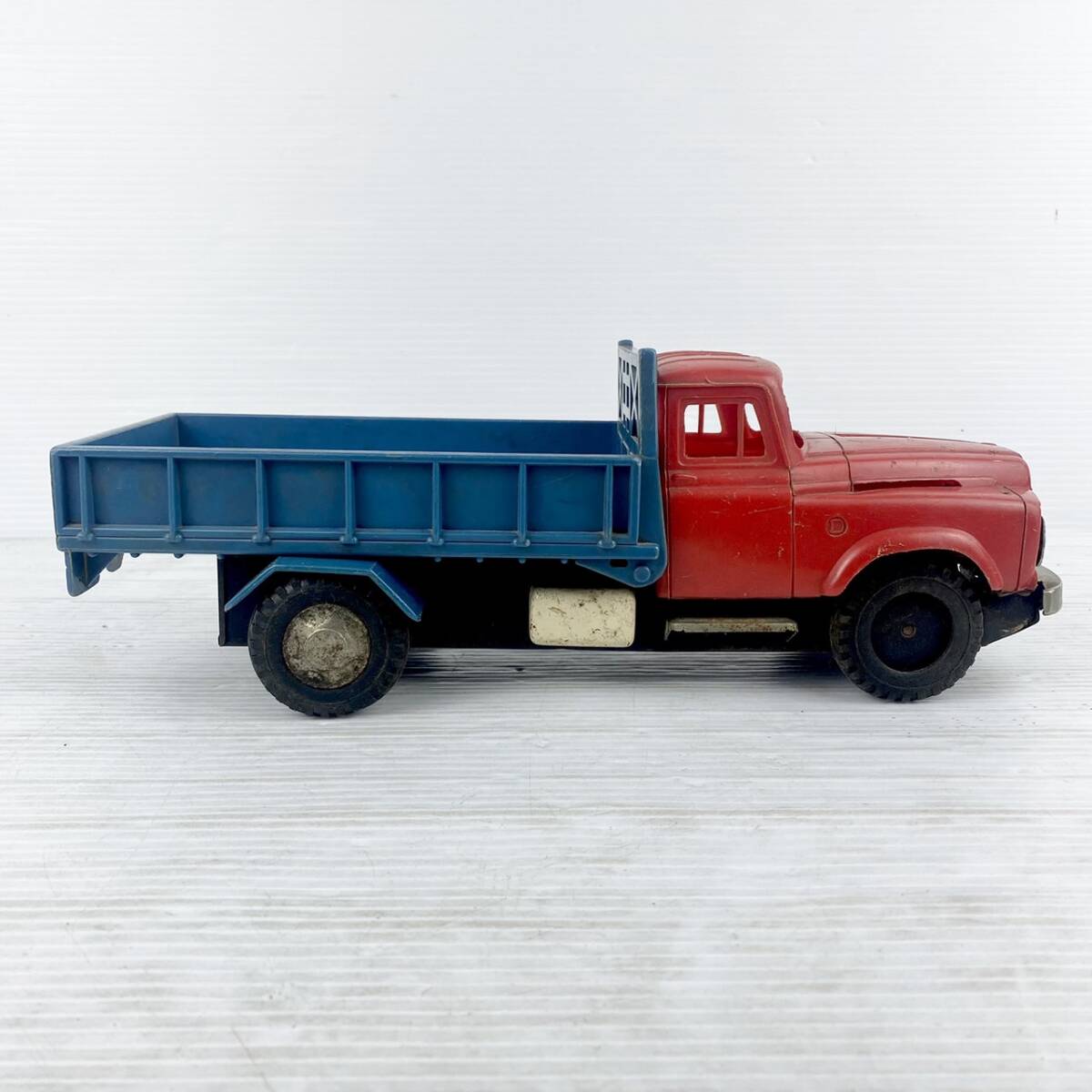 { present condition goods } Yonezawa toy / Yonezawa /TOYOTA/ Toyota truck / made in Japan / tin plate toy / Showa Retro / Vintage /EK06E10TI004
