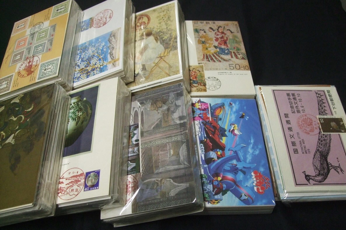  large amount! Maximum card collection approximately 800 sheets about ., I made stamp . seal attaching postcard etc. 100 point and more. total 900 point and more all together.