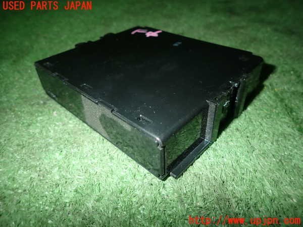 1UPJ-96256146]ハイエースバン200系(KDH201V)コンピューター1 中古の画像3