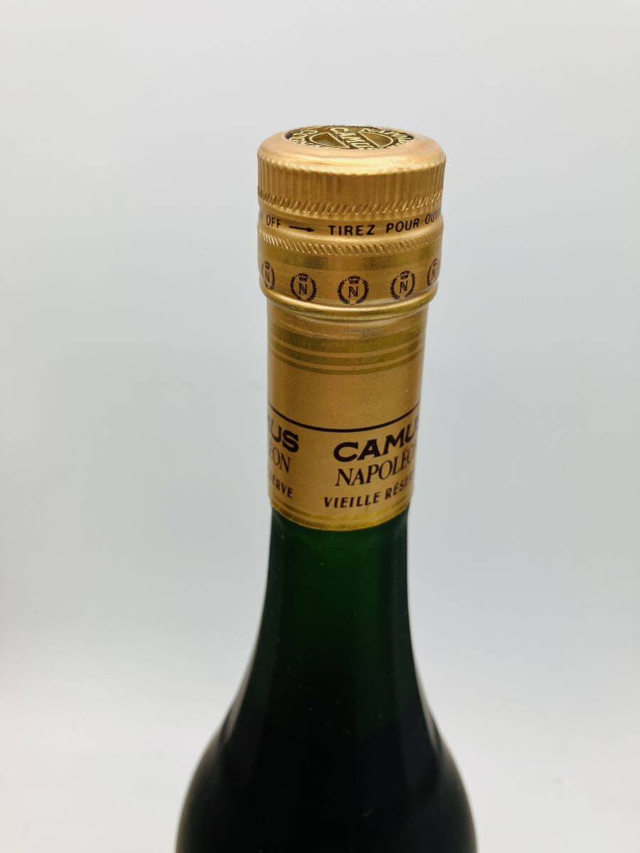 hs6 必見! CAMUS カミュ ナポレオン ヴィエイユ リザーブ コニャック 40％ 700ml 古酒 未開栓 現状品 !_画像3