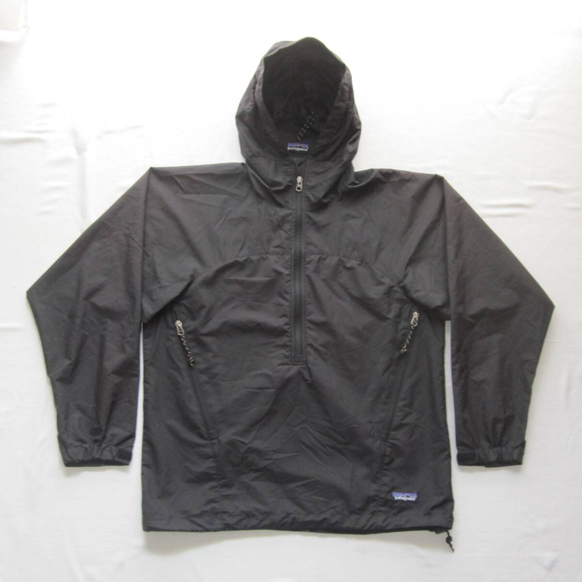 ☆ パタゴニア エッセンシェルプルオーバー (S) BLACK 2000年 / Essenshell Pullover / パフボール グリセード / patagonia / ダスパーカ_画像1