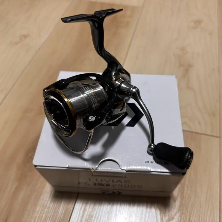 DAIWA ダイワ ルビアス FCLT 2500S 中古品_画像1