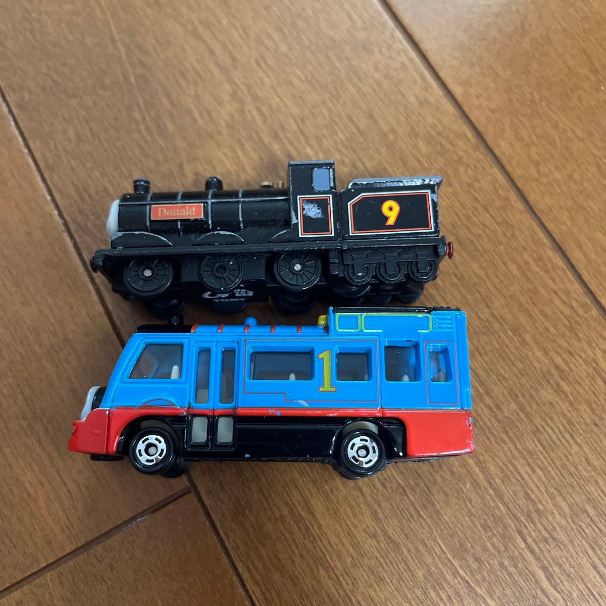 トーマス　トミカ