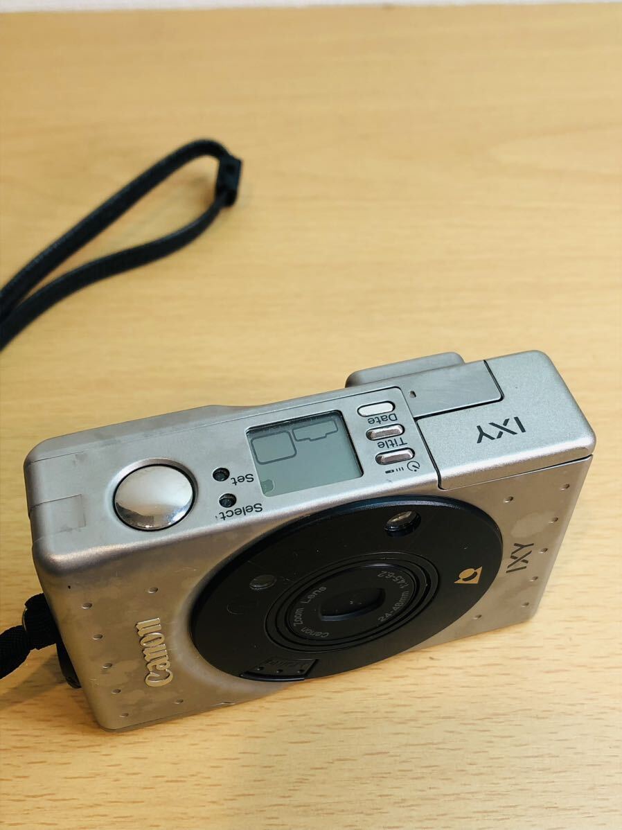 ♪ キャノン Canon IXY IX240 APSコンパクトデジタルカメラ シルバー 現状品の画像2