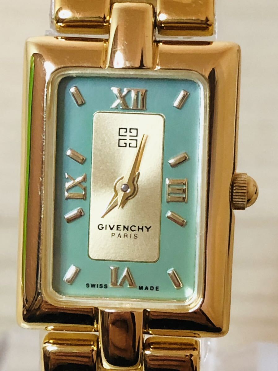 ● GIVENCHY ジバンシー 腕時計 ゴールド バングル レディース 不動品_画像3