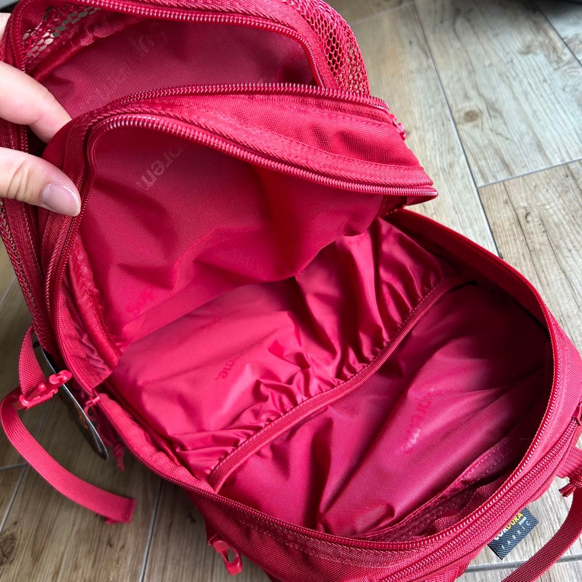 新品 SUPREME シュプリーム バックパック リュック ボックスロゴ 新品 SUPREME シュプリーム バックパック リュック ボックスロゴ