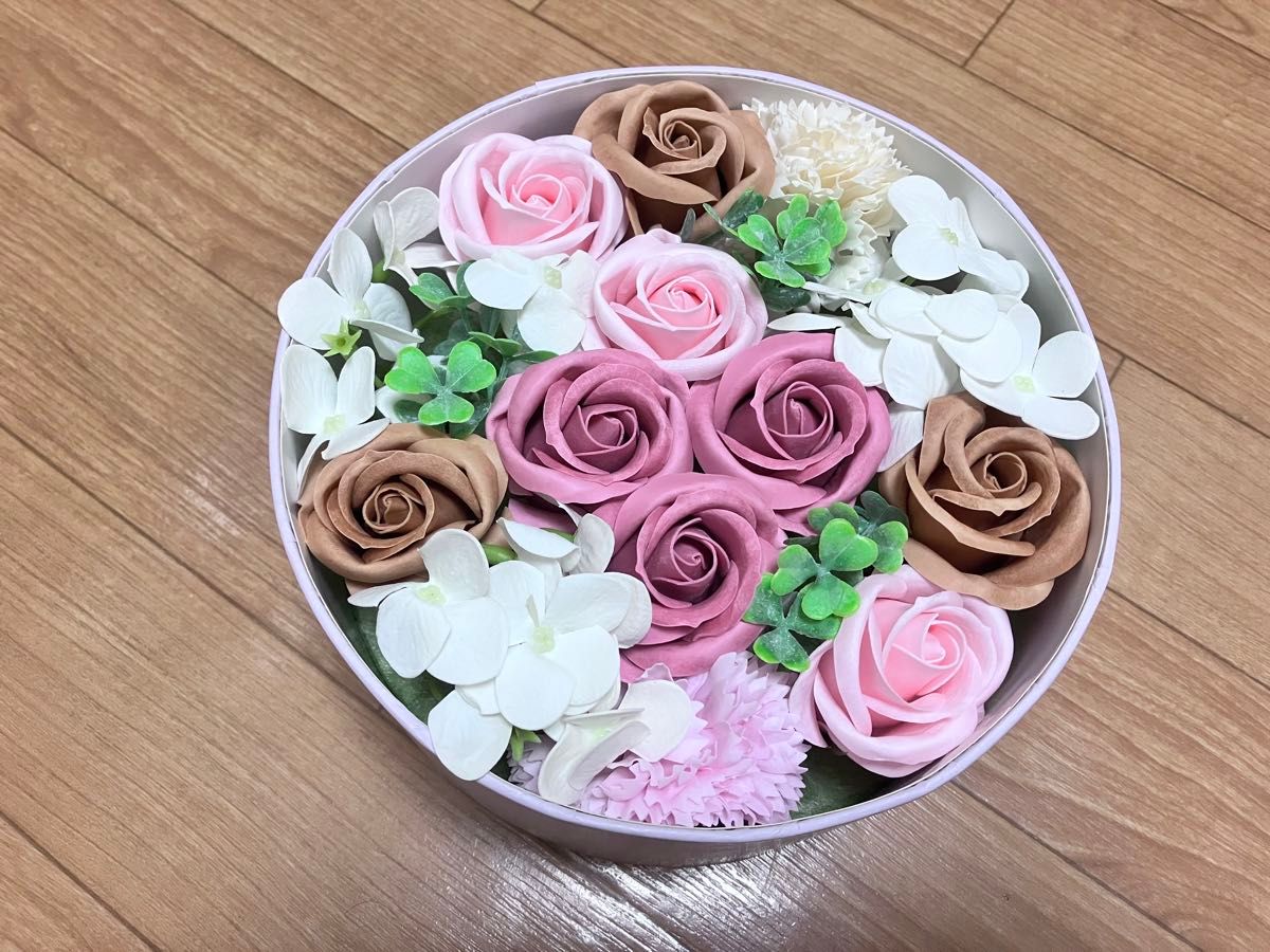 【新品未使用】 入浴剤 花の入浴剤 バスソルト ギフト ラウンドBOX ピンク
