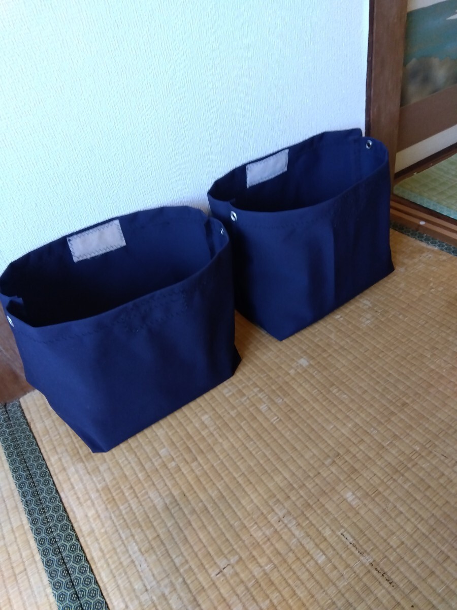 ヨット　シートバッグ　大型　新品　　　２個で1セット 9000円 横幅50cm 高さ深さ30cm 底の横幅20cm ハトメとハトメの間は46cm.