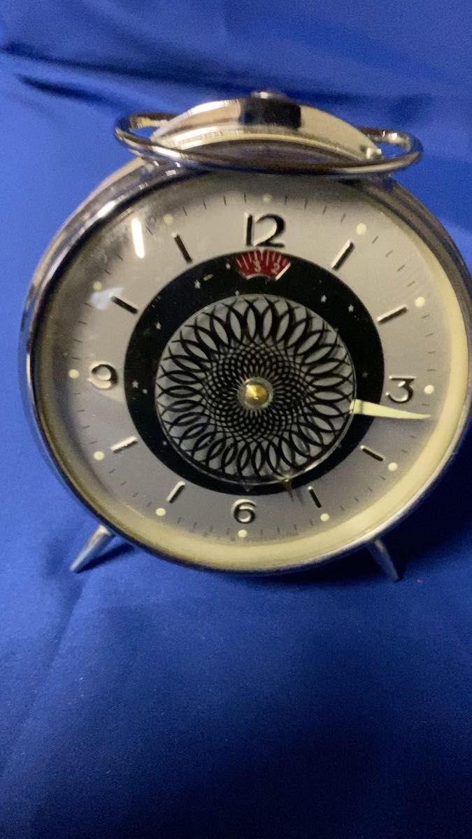 手巻き　ゼンマイ式　目覚まし時計 80年代　ヴィンテージ　アンティーク 昭和レトロ 可動品 上海時計