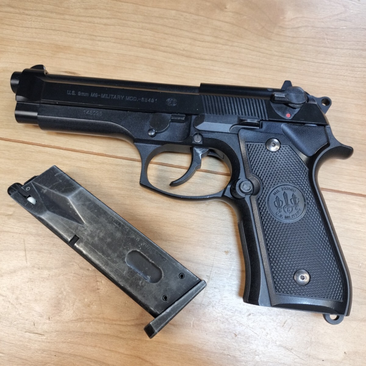 C7 東京マルイベレッタM9 BERETTA M92F ガスガン_画像1