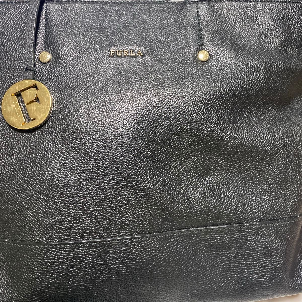 大きめ　フルラ  FURLA トートバッグ　黒