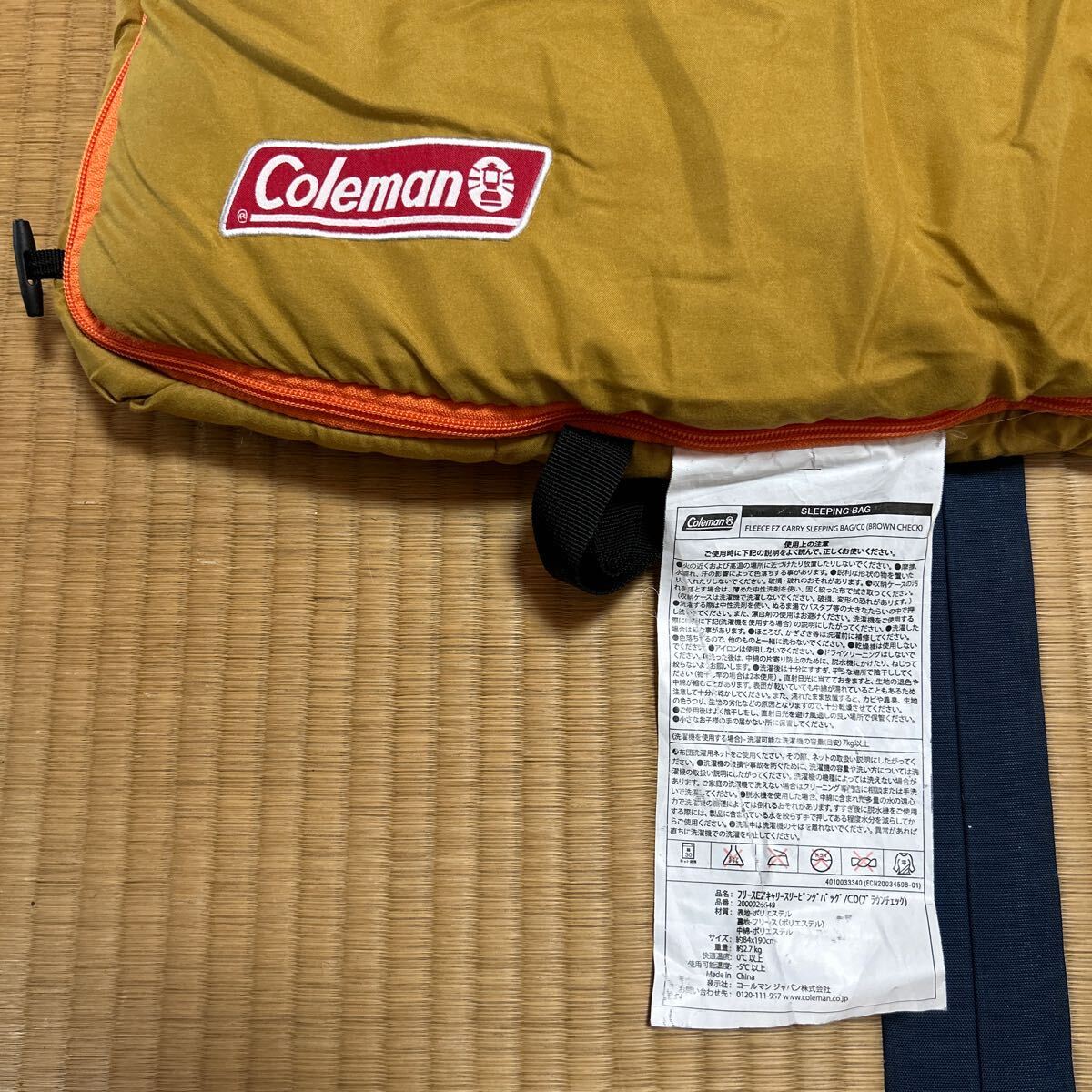 Coleman コールマン フリースキャリースリーピングバッグ 赤チェック/茶チェック 2個セットで！寝袋 シュラフ 封筒型 キャンプ_画像4