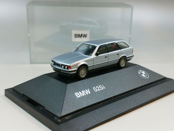 BMWディーラーモデル 1/87 BMW 525i シルバー_画像2